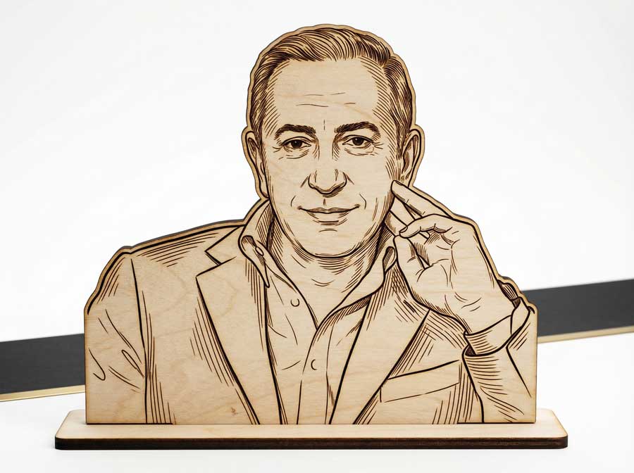 Fatih Altaylı Ahşap Heykel